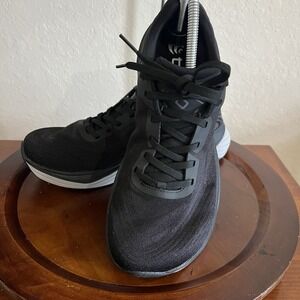 New Topo Athletic Ultrafly 5 Black/Charcoal Mens Running Shoes 10 Wide Sneakers
